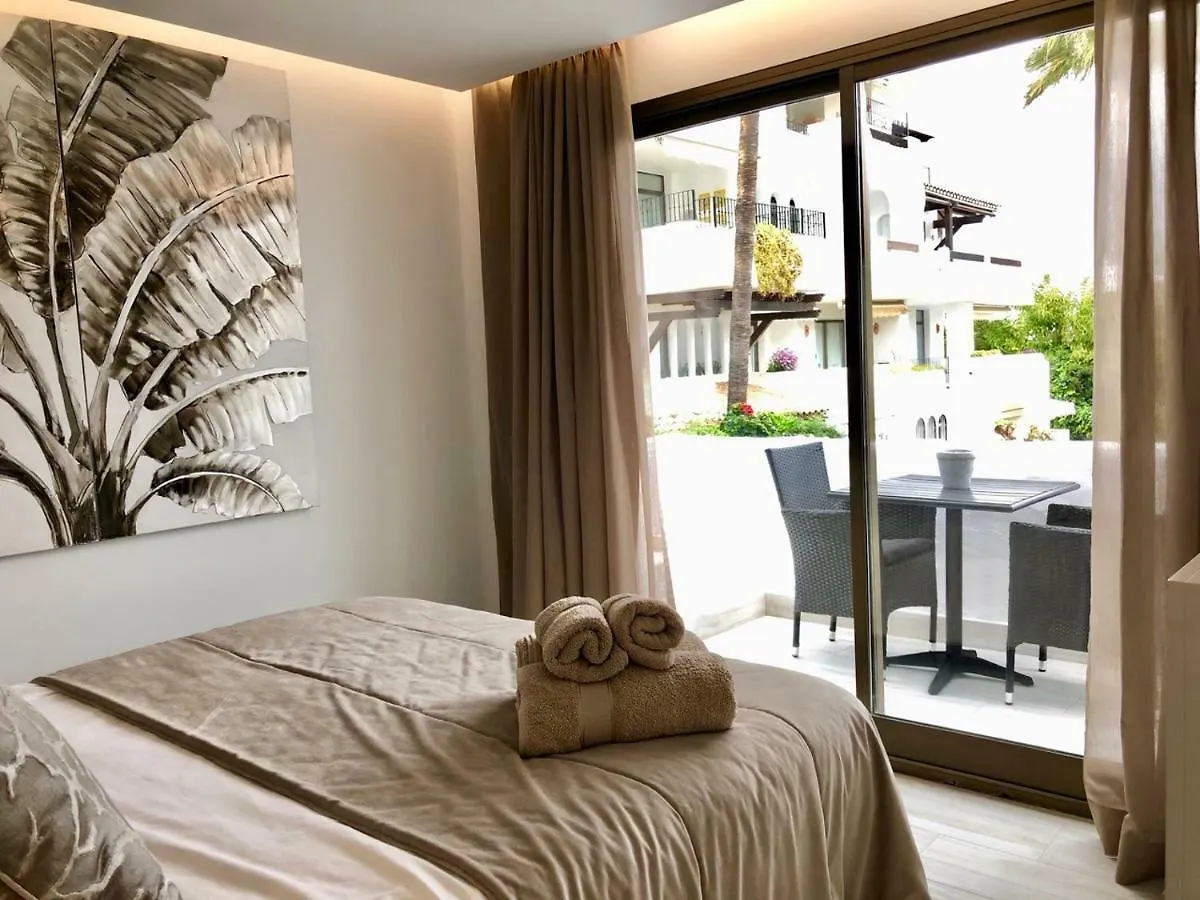 Luxury Apartment In La Isla, Walking Distance To Puerto Banus Marbella 0*,